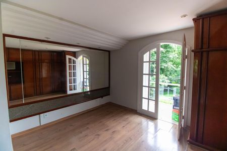 Casa de condomínio para alugar com 200m², 5 quartos e 4 vagas Casa de condomínio para alugar com 200m², 5 quartos e 4 vagasSuíte 1