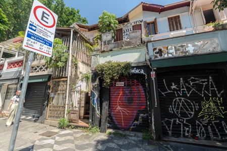 Casa para alugar com 100m², 2 quartos e 1 vagaFachada