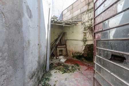 Casa para alugar com 100m², 2 quartos e 1 vagaQuintal