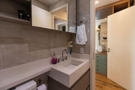 Apartamento à venda com 90m², 3 quartos e 2 vagasBanheiro da Suíte