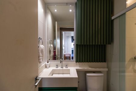 Apartamento à venda com 90m², 3 quartos e 2 vagasBanheiro