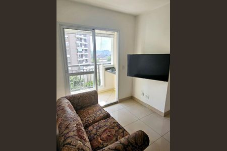 Apartamento à venda com 47m², 2 quartos e 1 vagaFoto 02