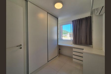 Apartamento à venda com 139m², 3 quartos e 2 vagas Apartamento à venda com 139m², 3 quartos e 2 vagasSuíte