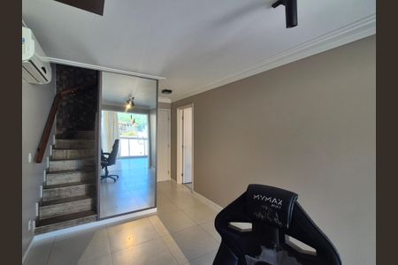 Apartamento à venda com 139m², 3 quartos e 2 vagas Apartamento à venda com 139m², 3 quartos e 2 vagasSala