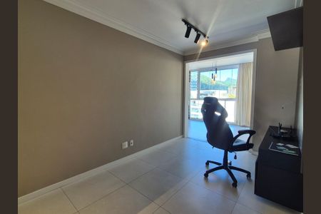 Apartamento à venda com 139m², 3 quartos e 2 vagas Apartamento à venda com 139m², 3 quartos e 2 vagasSala