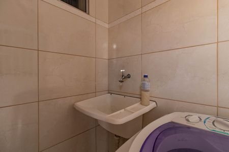 Casa à venda com 69m², 4 quartos e sem vagaÁrea de Serviço