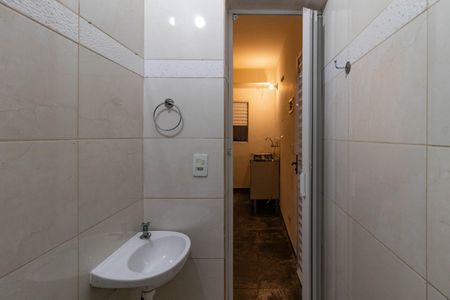 Casa à venda com 69m², 4 quartos e sem vagaBanheiro 1