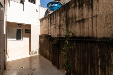 Casa à venda com 69m², 4 quartos e sem vagaQuintal