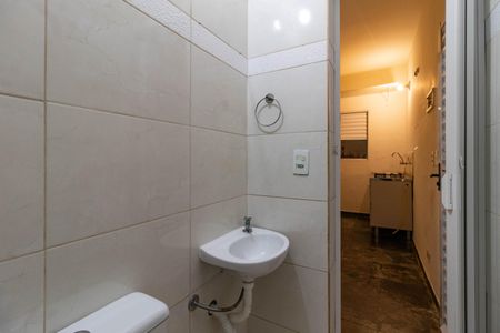 Casa à venda com 69m², 4 quartos e sem vagaBanheiro 1