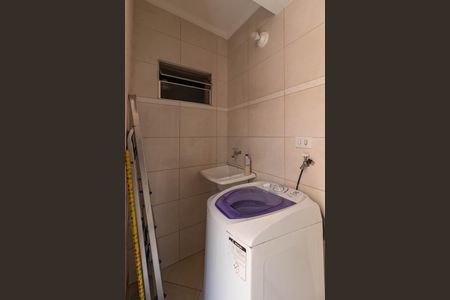 Casa à venda com 69m², 4 quartos e sem vagaÁrea de Serviço