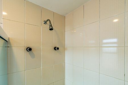 Apartamento à venda com 43m², 2 quartos e 1 vaga Apartamento à venda com 43m², 2 quartos e 1 vagaSuite - Banheiro