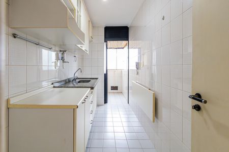 Apartamento à venda com 43m², 2 quartos e 1 vaga Apartamento à venda com 43m², 2 quartos e 1 vagaCozinha