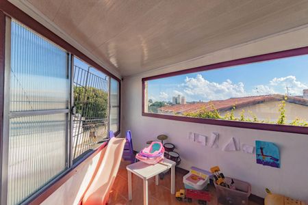 Casa à venda com 100m², 3 quartos e 1 vaga