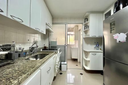 Apartamento à venda com 76m², 2 quartos e 2 vagasCozinha