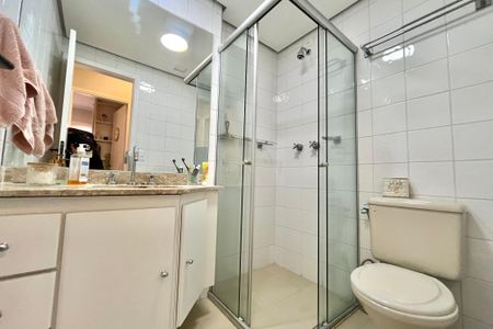 Apartamento à venda com 76m², 2 quartos e 2 vagasBanheiro Corredor
