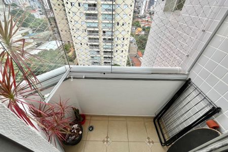 Apartamento à venda com 76m², 2 quartos e 2 vagasVaranda da Suíte