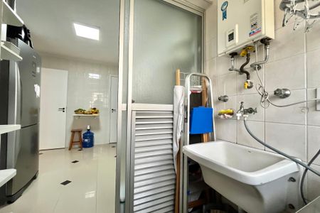 Apartamento à venda com 76m², 2 quartos e 2 vagasÁrea de Serviço