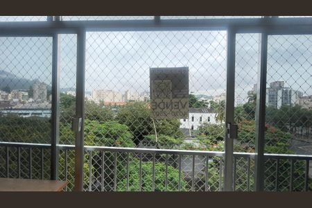 Apartamento à venda com 89m², 3 quartos e sem vaga Apartamento à venda com 89m², 3 quartos e sem vagaPlaquinho