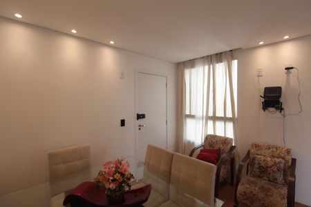 Apartamento à venda com 49m², 2 quartos e 2 vagasSala
