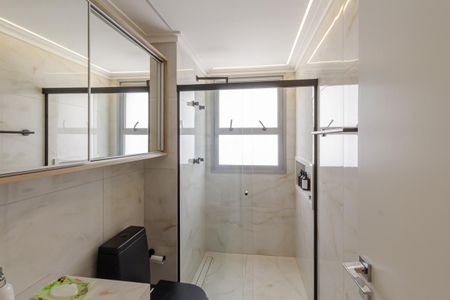 Apartamento à venda com 352m², 3 quartos e 3 vagasBanheiro da Suíte 2