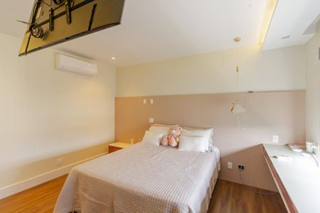 Apartamento à venda com 352m², 3 quartos e 3 vagasSuíte 2