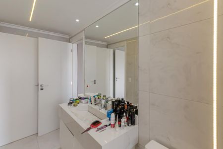 Apartamento à venda com 352m², 3 quartos e 3 vagasBanheiro da Suíte 1