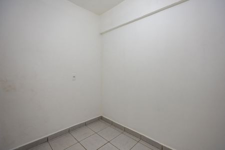 Quarto 2 de casa para alugar com 2 quartos, 40m² em Vila Pirajussara, São Paulo