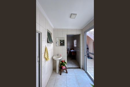 Casa à venda com 180m², 2 quartos e 2 vagasÁrea de Serviço