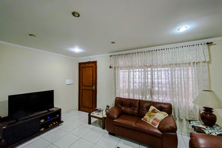 Casa à venda com 180m², 2 quartos e 2 vagasSala