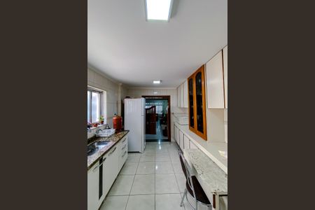 Casa à venda com 180m², 2 quartos e 2 vagasCozinha