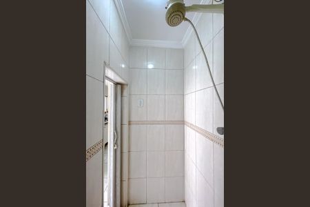 Casa à venda com 180m², 2 quartos e 2 vagasBanheiro de serviço