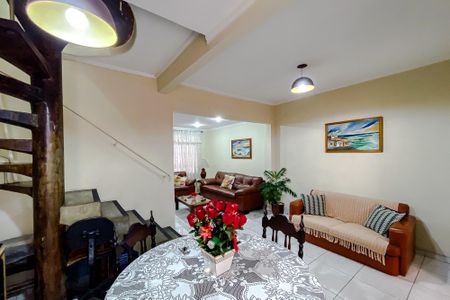 Casa à venda com 180m², 2 quartos e 2 vagasSala de Jantar