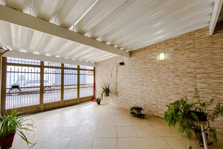 Casa à venda com 180m², 2 quartos e 2 vagasGaragem