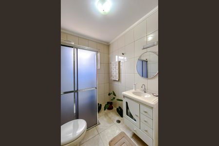 Casa à venda com 180m², 2 quartos e 2 vagasBanheiro