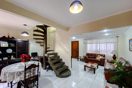 Casa à venda com 180m², 2 quartos e 2 vagasSala de Jantar