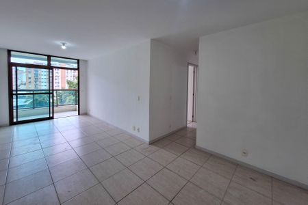 Sala de apartamento para alugar com 2 quartos, 73m² em Cubango, Niterói
