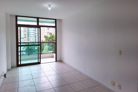 Sala de apartamento para alugar com 2 quartos, 73m² em Cubango, Niterói