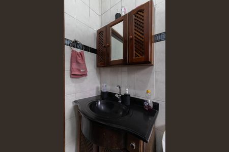 Casa à venda com 350m², 3 quartos e 2 vagasBanheiro