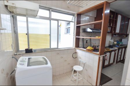 Apartamento à venda com 90m², 2 quartos e 1 vagaÁrea de Serviço