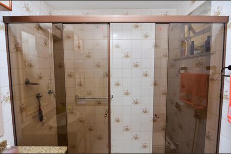 Apartamento à venda com 90m², 2 quartos e 1 vagaBanheiro da Suíte