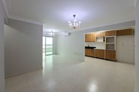 Sala de apartamento para alugar com 2 quartos, 90m² em Vila Caiçara, Praia Grande