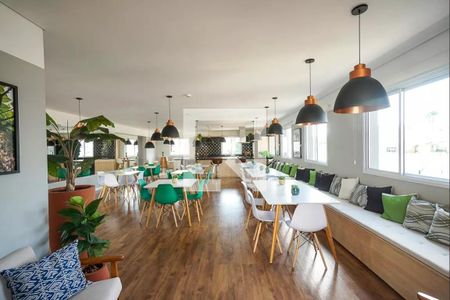 Apartamento à venda com 70m², 2 quartos e 1 vaga Apartamento à venda com 70m², 2 quartos e 1 vagaÁrea comum - Salão de festas