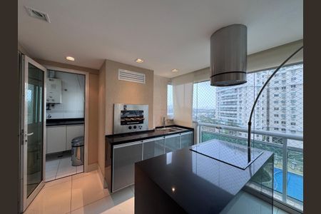 Apartamento à venda com 141m², 3 quartos e 2 vagas Apartamento à venda com 141m², 3 quartos e 2 vagasVaranda