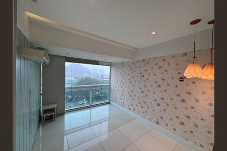 Apartamento à venda com 141m², 3 quartos e 2 vagas Apartamento à venda com 141m², 3 quartos e 2 vagasQuarto 1