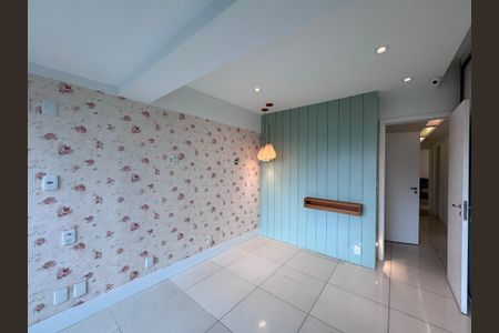 Apartamento à venda com 141m², 3 quartos e 2 vagas Apartamento à venda com 141m², 3 quartos e 2 vagasQuarto 1