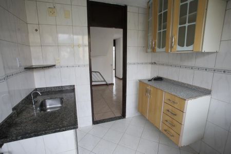 Apartamento para alugar com 65m², 2 quartos e 1 vagaCozinha