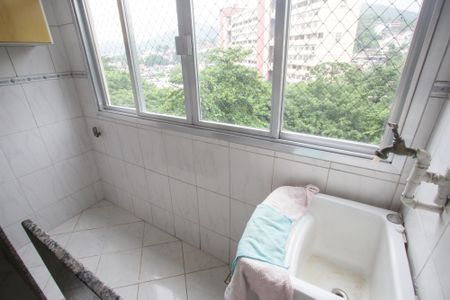 Apartamento para alugar com 65m², 2 quartos e 1 vagaÁrea de Serviço