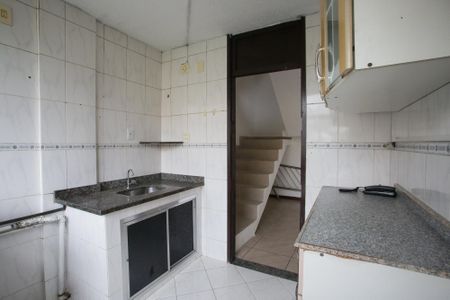 Apartamento para alugar com 65m², 2 quartos e 1 vagaCozinha