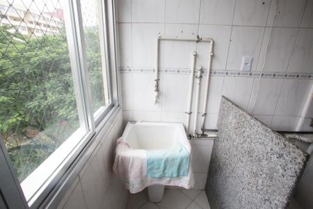 Apartamento para alugar com 65m², 2 quartos e 1 vagaÁrea de Serviço