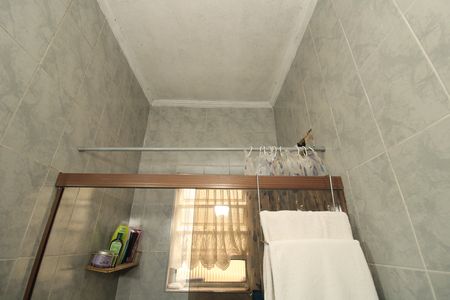 Casa à venda com 174m², 4 quartos e 2 vagasCasa1 - Banheiro social 2